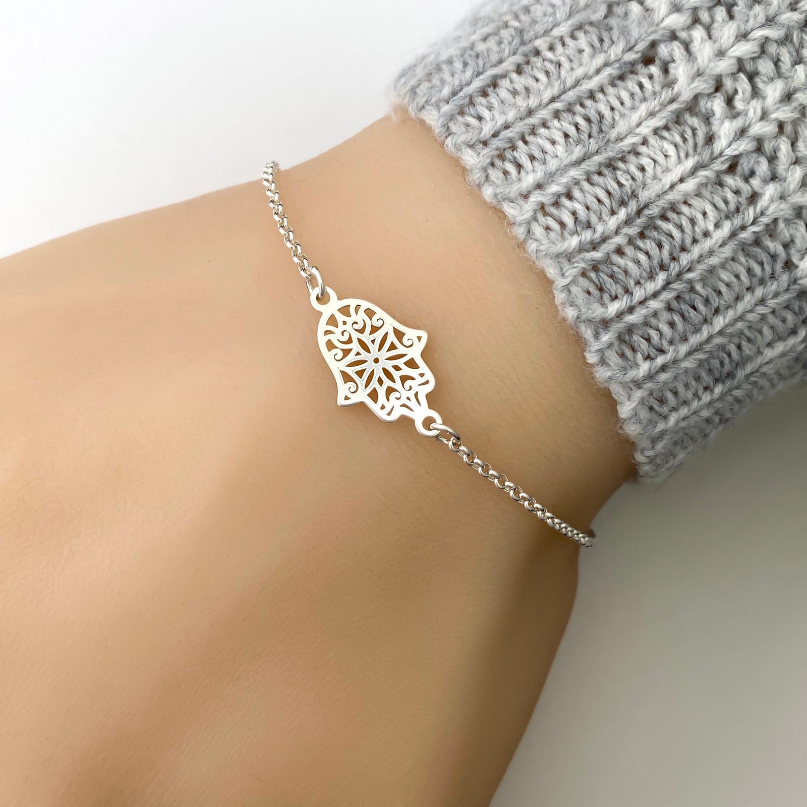 Hamsa Hand Bracelet - Small Hand of Fatima Bracelet - Hamsa Hand Bracelet in Sterling Silver - Adjustable Talisman Bracelet - JewelleryByZM 